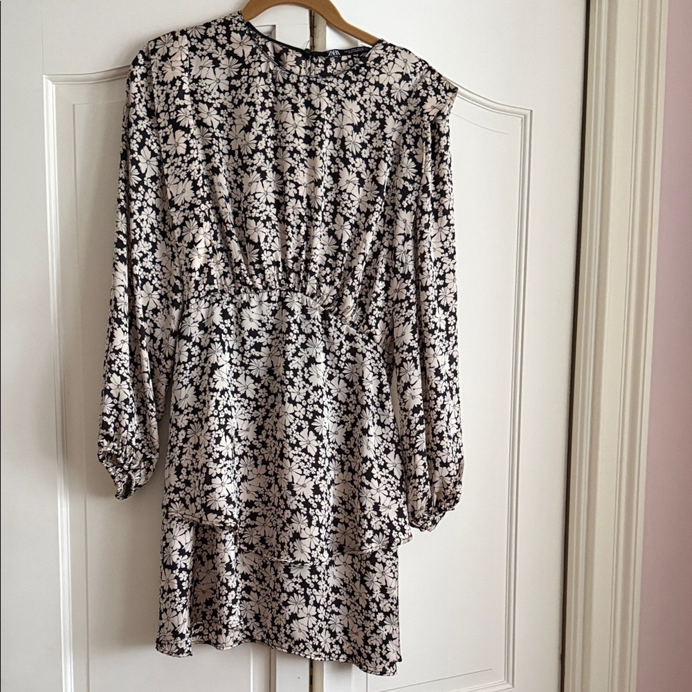 Zara Black & Cream Floral Long Sleeve Mini Dress